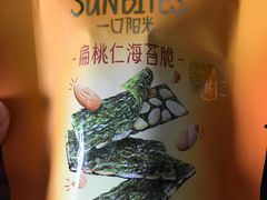 扁桃仁海苔脆-瑞幸咖啡(经四路万达写字楼店)