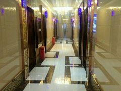 -唱吧麦颂KTV(东胜港悦广场店)