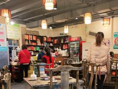 大堂-肖肖酸萝卜鱼火锅(总店)