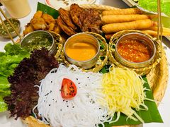 泰式三酱炸烤拼盘-BLABLATAI吧啦泰·泰式爆炒(西宸天街店)