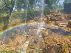 -雪山彩虹谷景区