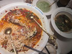 -坛宗剁椒鱼头(河西王府井店)