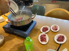 -牛满溢·自助潮汕鲜牛肉火锅(龙汇路店)