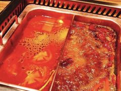 -老牌坊云南鱼豆花火锅(爱建店)