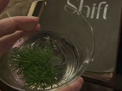 -Shift cocktail bar鸡尾酒吧