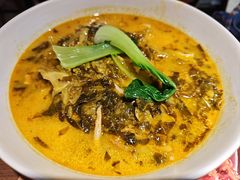 -顺溜·手工刀削面·黑金店(铜锣湾店)