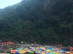 -安吉龙王山峡谷漂流