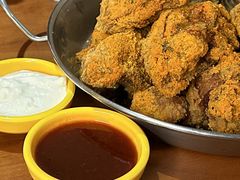 -BHC炸鸡(明洞总店)