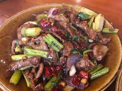 爆炒小黄牛-苗湘食府(十年店)