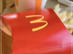 -麦当劳(展览路店)