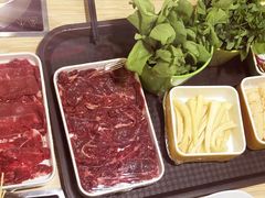 -杨老板·海鲜集市火锅·鲜切牛肉(中防万宝店)