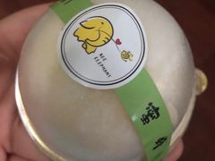 -蜜蜂小象·榴莲千层蛋糕(时代汇11栋店)