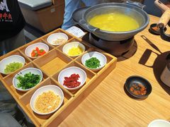 黄金鸡汤泡饭-川堂风·跷脚牛肉·乐山爆炒(宝山日月光店)