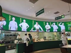 -费大厨辣椒炒肉(黄兴中心广场店)