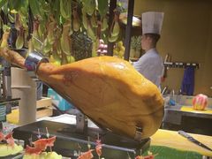 -雍容荟帝王蟹活龙虾展台自助(IFS黑金店)