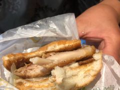 板烧鸡腿汉堡-麦当劳(金山红星美凯龙DT店)