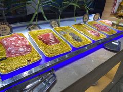 -锤头鲨毛肚海鲜烤肉自助餐厅(国购广场店)
