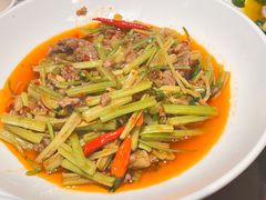 -万重锦·人文川菜馆(骡马市店)