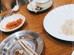 -怡妮新疆风味餐厅(东江湾路店)