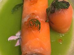 烟熏挪威三文鱼卷配红鱼籽酱-格鲁·秀色Georgia’s Feast