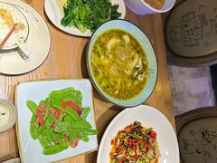 -临界音乐酒馆·小龙虾·江湖菜(华熙LIVE·鱼洞店)