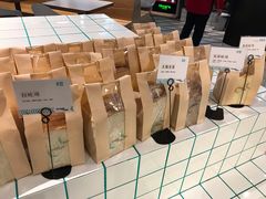 白吐司-Dough&Joe团憩(瑞虹天地月亮湾店)