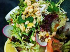 烟熏香草三文鱼蔬菜色拉-MIKAKU(万达广场上海宝山店)