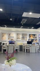 -现代经典婚纱摄影