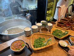 -云阿蛮云南生烫牛肉米线(奉贤路店)