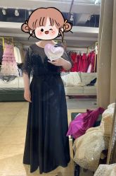 -月月婚纱礼服仓储店(王府井店)