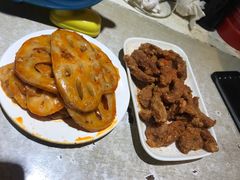 -爆炸头阿姨小四川正宗川味小吃(无任何分店)