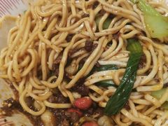 红碗豌杂面-遇见小面(东方宝泰店)