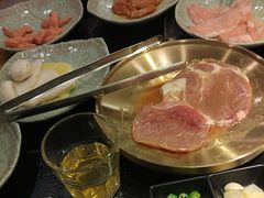 -臻牛烤肉