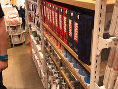 -名创优品(北京新中关购物中心地铁层店)
