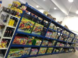 -逝水玩具折扣店