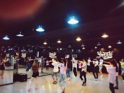 -YASAKI国际舞蹈中心