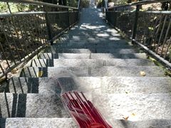 -鸡足山前檐崆峒山观音阁禅寺
