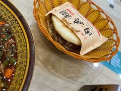 肉夹馍-老陕西面馆(恒茂商业广场店)