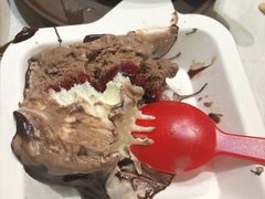 巧克力巴旦木-DQ·蛋糕·冰淇淋(城南嘉园店)