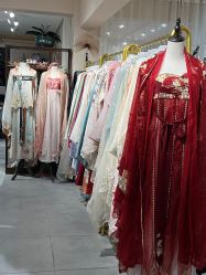 -一揽芳华汉服旗袍体验馆(拙政园店)