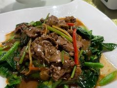 芥兰炒牛肉-潮人姐妹轩(海宁路店)