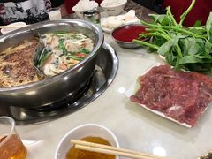 -朱氏胖子烂火锅(洪崖洞店)