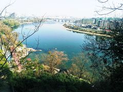 -叠彩山景区