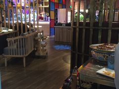 -三人行骨头王火锅(长寿店)