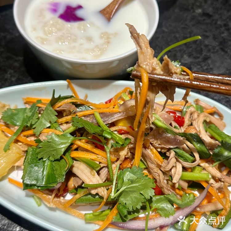 挖到宝了！一口就爱上的渣渣米线！