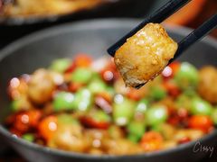 鹅卵石爆肥肠-老板恋上鱼(高新万达店)