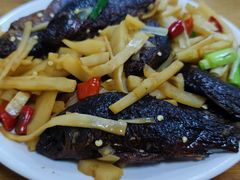 -牛八宝桂林米粉(八里庄店)