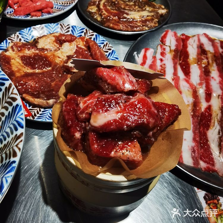 大快朵颐烤肉时