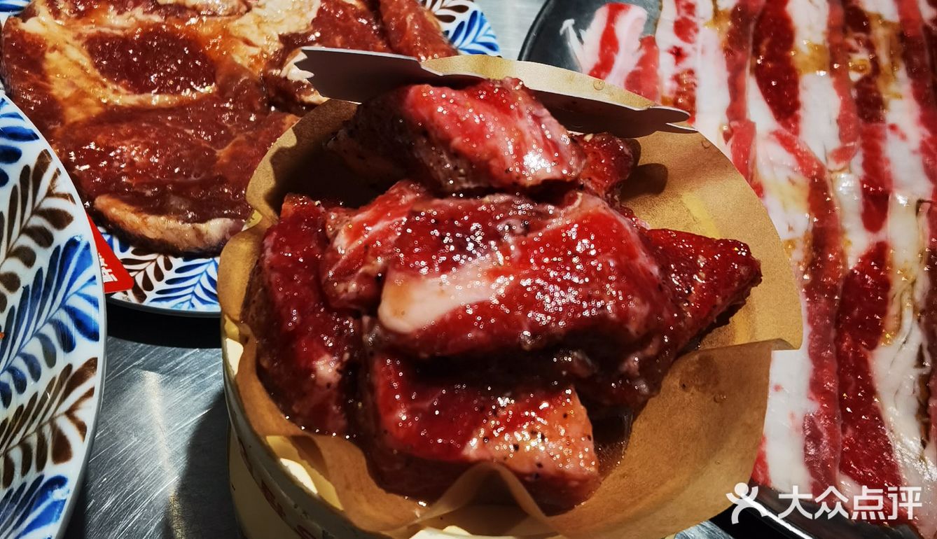 大快朵颐烤肉时