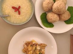 -臻爱住家月嫂育儿嫂(万达店)